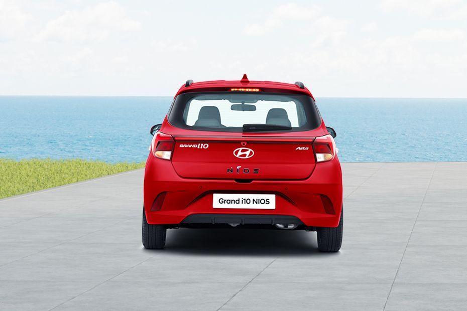 Hyundai Grand i10 Nios Rear back