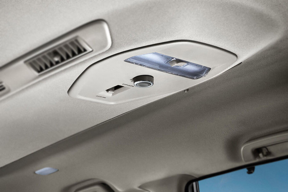 Mahindra Marazzo Sunroof controls with rear view mirror