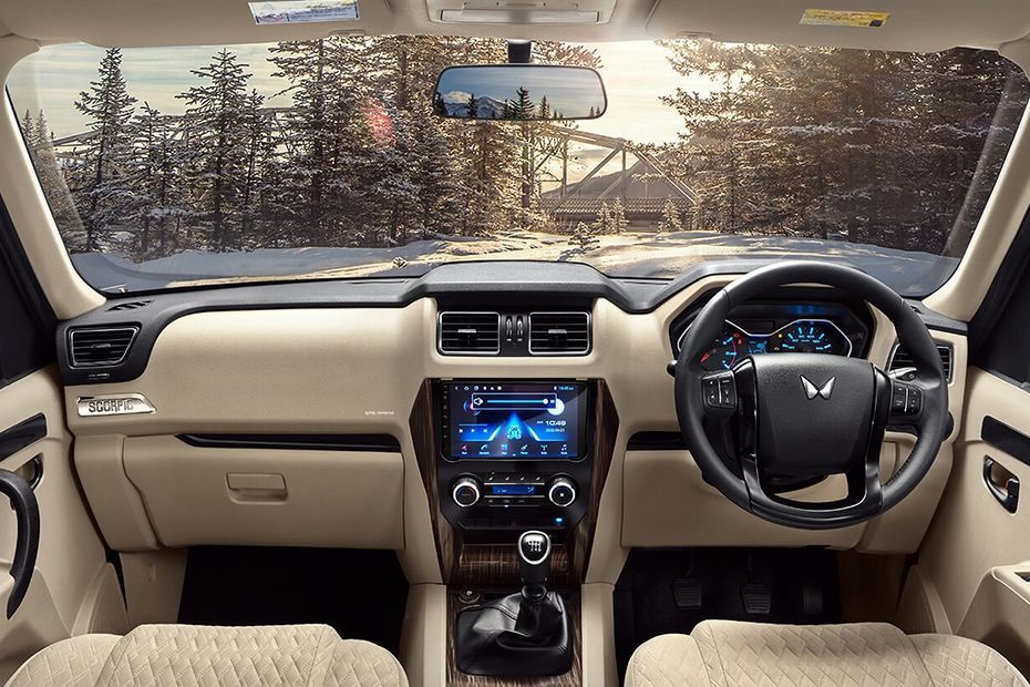 Mahindra Scorpio Classic Full dashboard center
