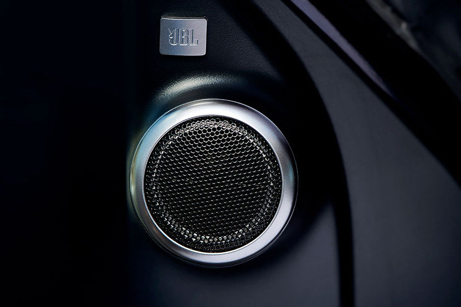Toyota Fortuner Speaker view