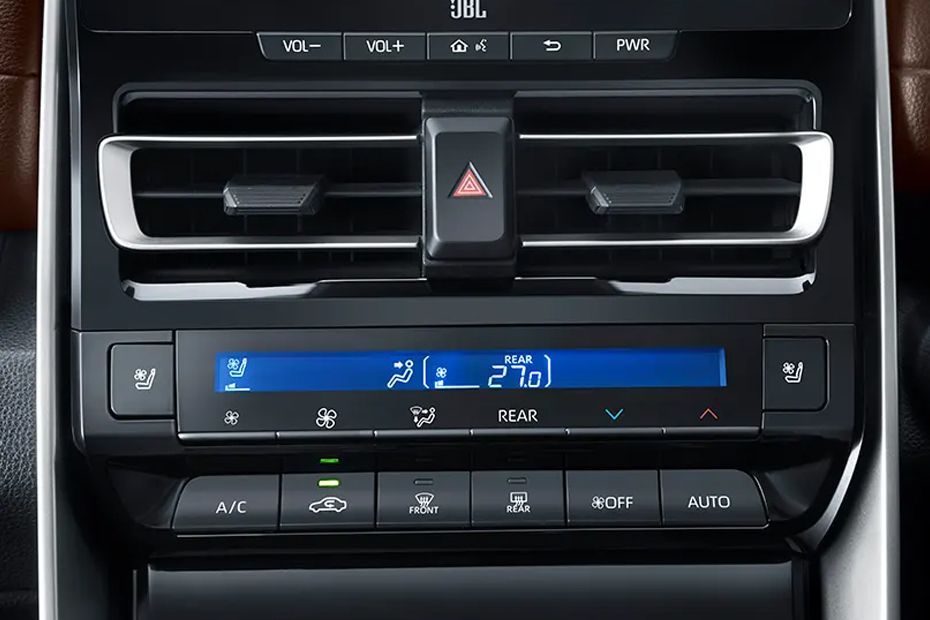 Toyota Innova Hycross AC controls